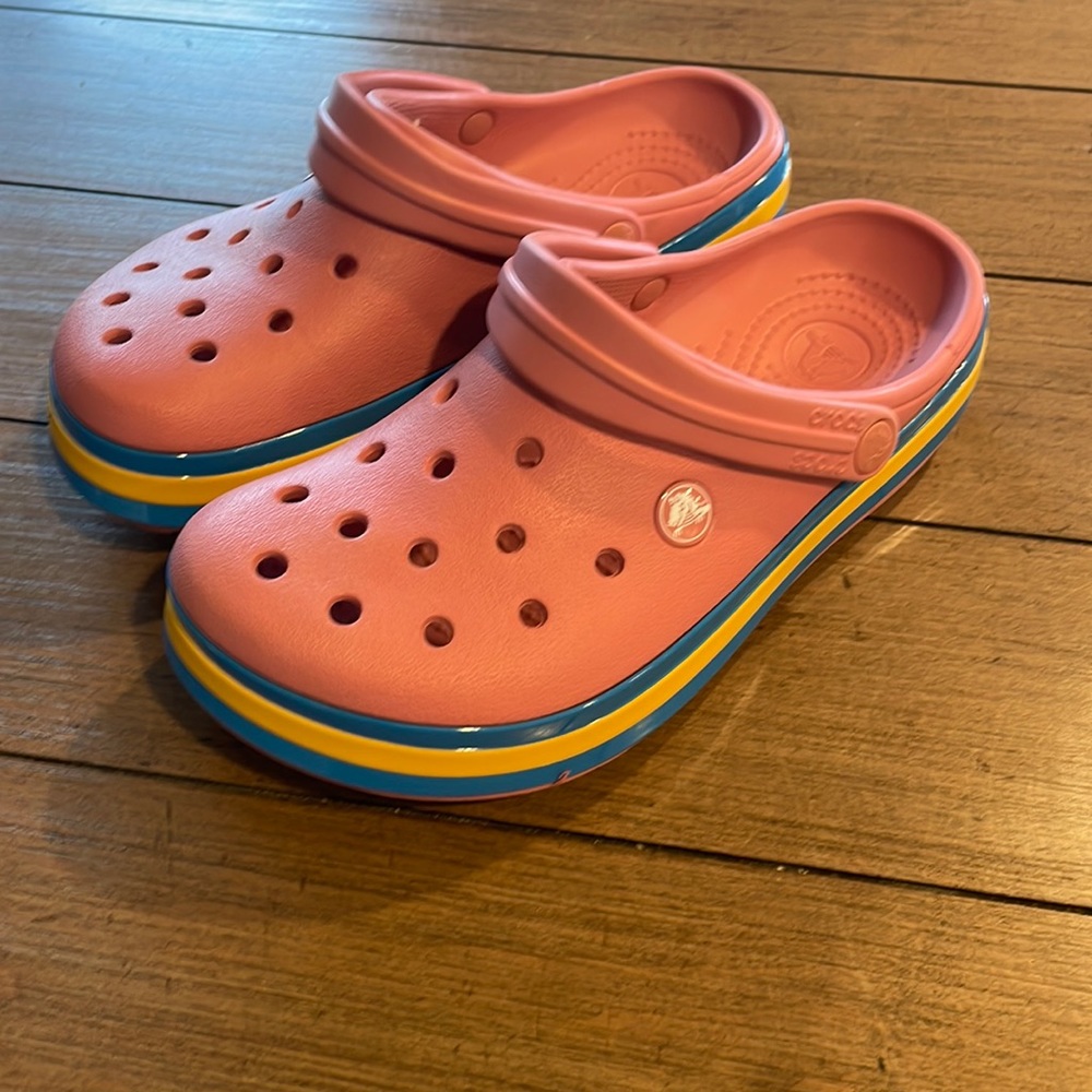 Pink crocs